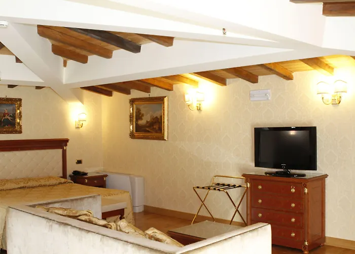 Pinciana Hotel 4*