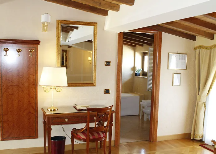 Pinciana Hotel
